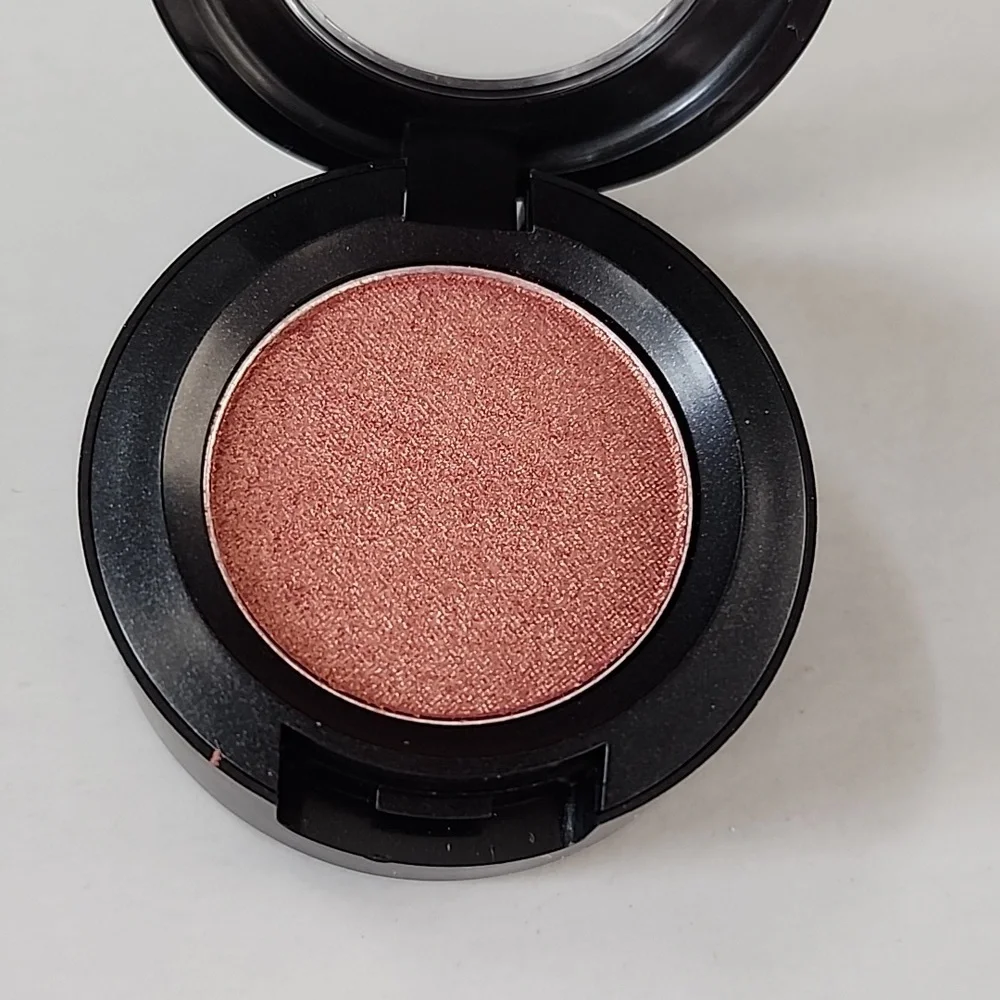 Mac Cosmetics Eyeshadow in Expensive Pink - Picture 3 of 3